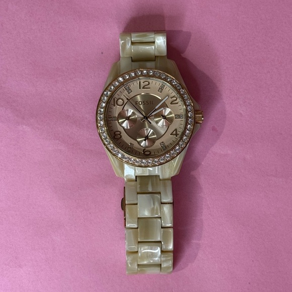 Fossil Women\'s Ivory Watch with Gold Dial